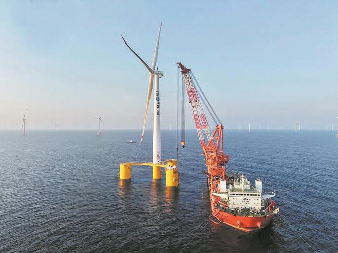 全球单机容量最大漂浮式海上风电平台安装完成